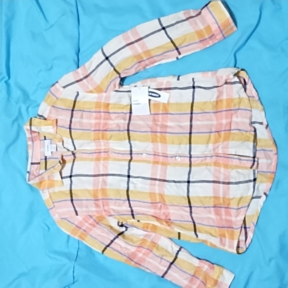 Super-soft Old Navy long sleeve button up girls plaid shirt L(10-12)